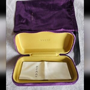 Gucci Sunwear Case With Cloth